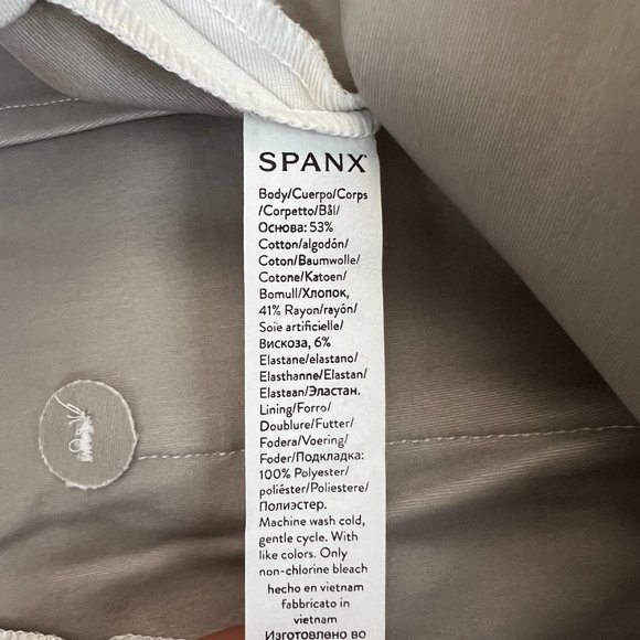 NEW Spanx On-the-Go Kick Flare Pant with Ultimate Opacity Technology in White - Picture 9 of 11